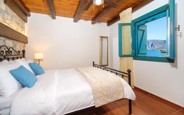 Villa Ilios - Delightful 2 Bedroom Stone House
