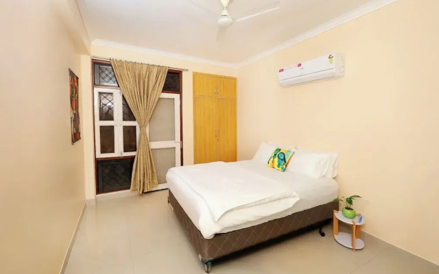 Taj Luxuria by Red Olive10min to Taj Mahal3bhk