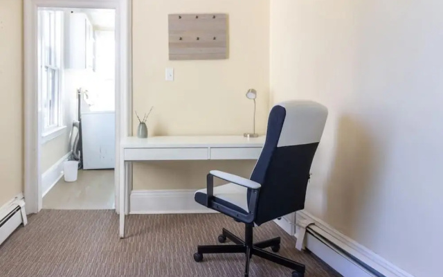 Cozy 3-bdrm in Uptown Saint John w Parking Coffee