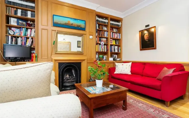 Pretty in Pimlico