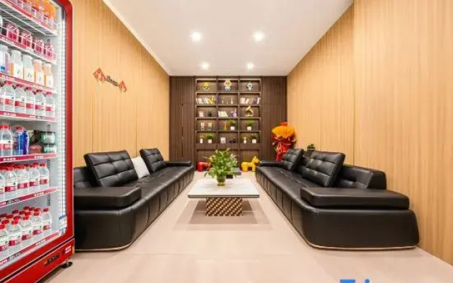 Jiutai Puli Hotel (Hohhot General's Office Art College Subway Station)