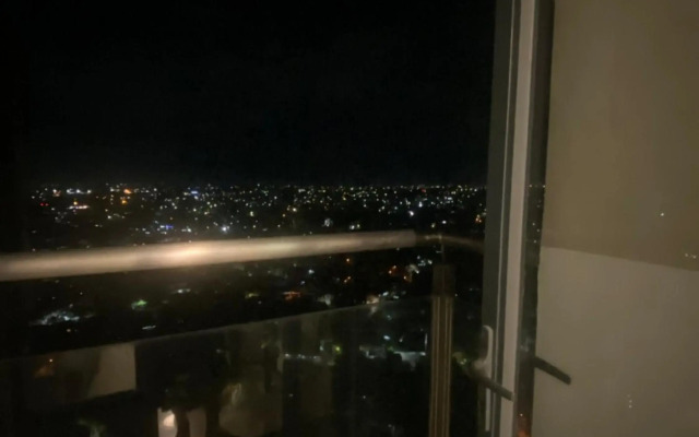 2 Bedroom UNIT 31st floor