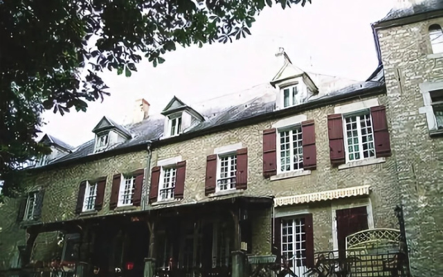hotelImage