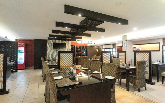 OYO 78419 Collection O Prime Santhome Inn