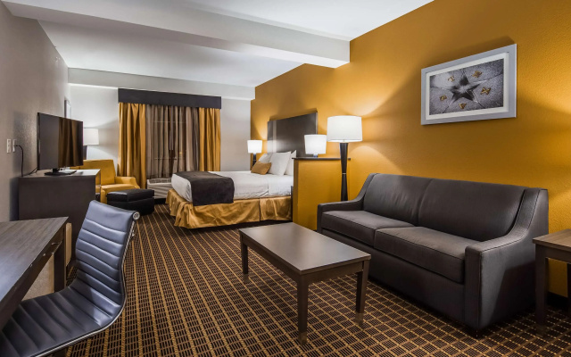 Best Western Plus Lampasas Inn & Suites