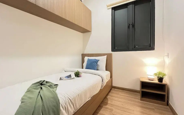 Spacious And Stylish 3Br At Sky House Bsd Apartment