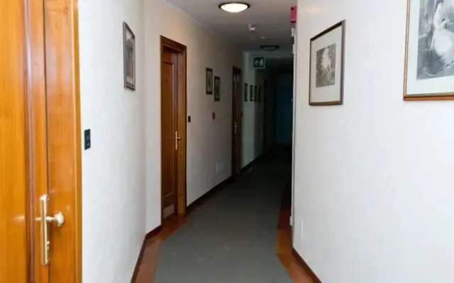 Lini Hotel