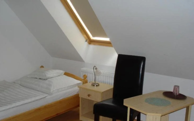 Denis Hotel és Étterem