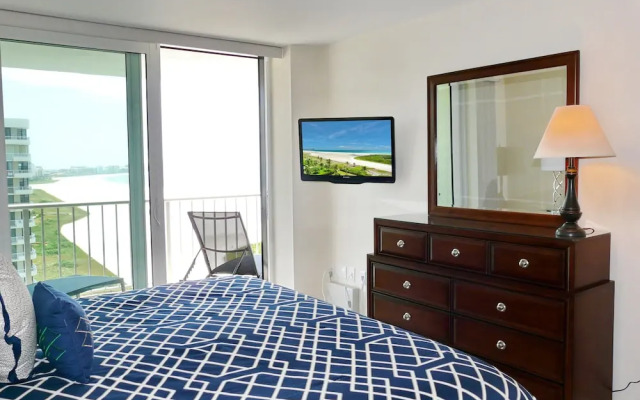 South Seas Tower 4-1711