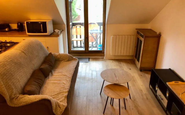 Appartement Cosy avec Balcon au calme proche Gare