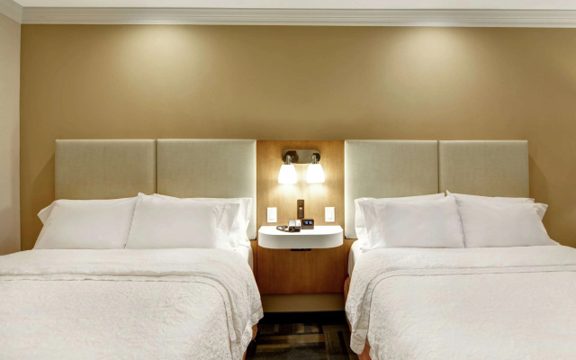 Hampton Inn Charleston-North