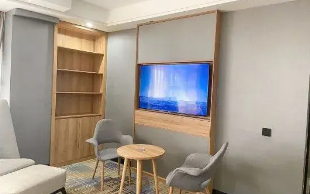 Ruochu Hotel