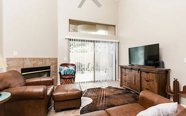Arroyo Madera 119 3BR Townhome by Casago