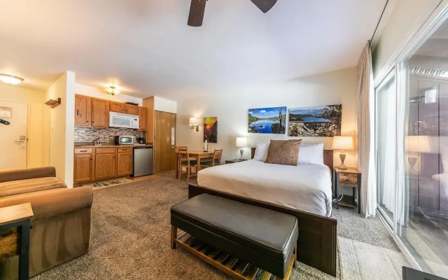 212 Bldg B 1 Bedroom Condo