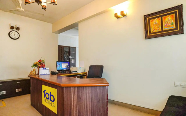 FabHotel Home Tree Service Apartment