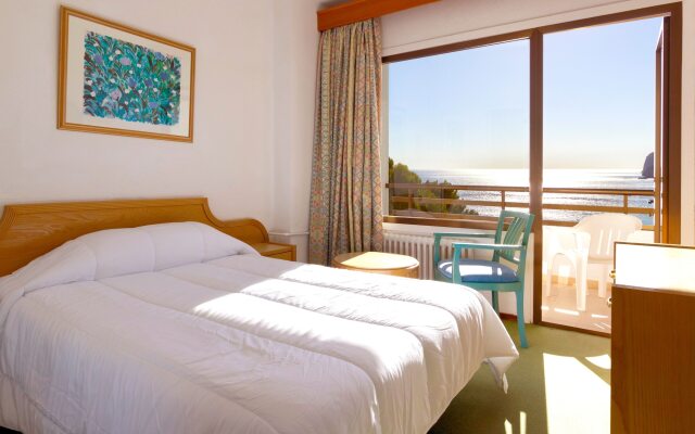 Отель Vibra Beverly Playa