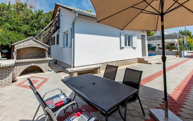 House Ivana Tribunj