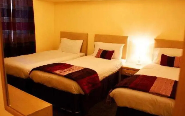 City Express Aparthotel