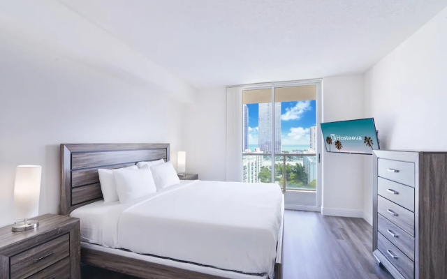 Luxury Sunny Isles Beach Condos by Hosteeva