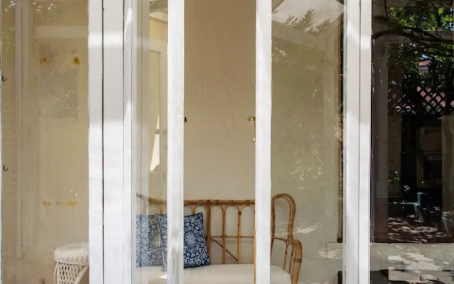 Wollaston House by the BnB Collection
