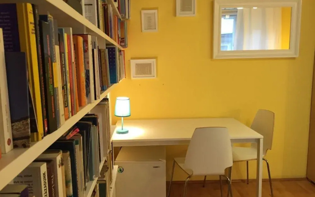 Club Apartments & Rooms