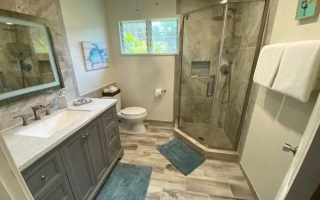 Punahele 3 Bedroom Home by RedAwning