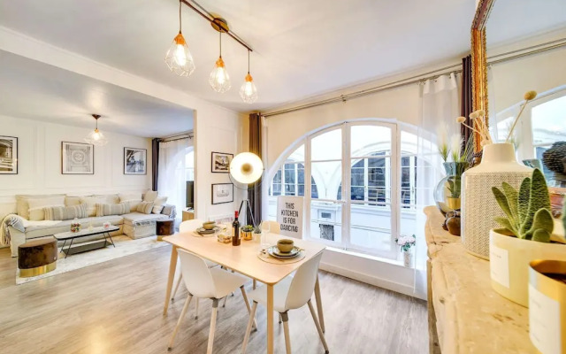 Historical Apartment in the Heart of Paris - 1