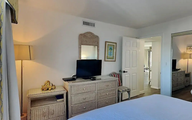 Emerald Towers by Southern Vacation Rentals