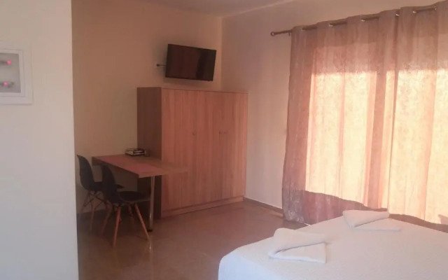 Nereids Apartments-Erato