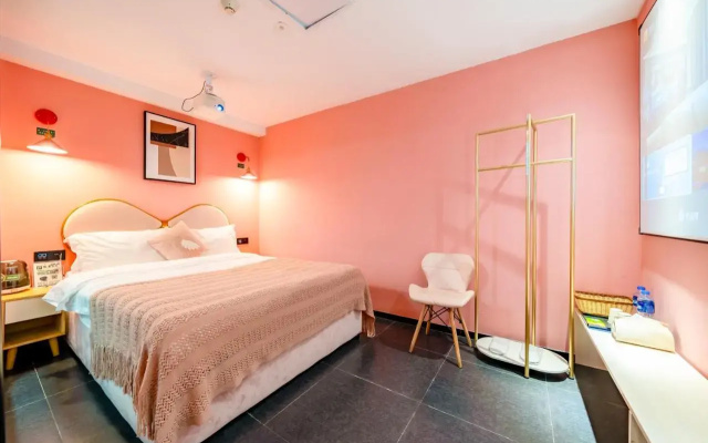 InnStar Hotel