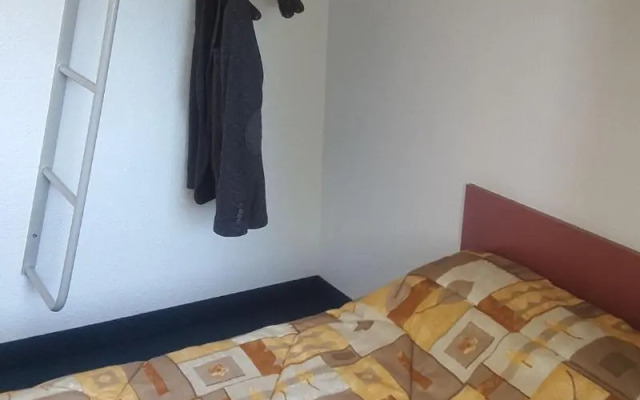 Hotel Thania