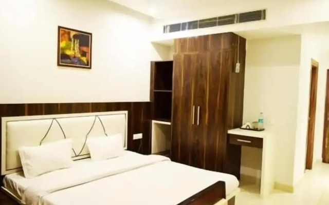 Hotel President Chintpurni