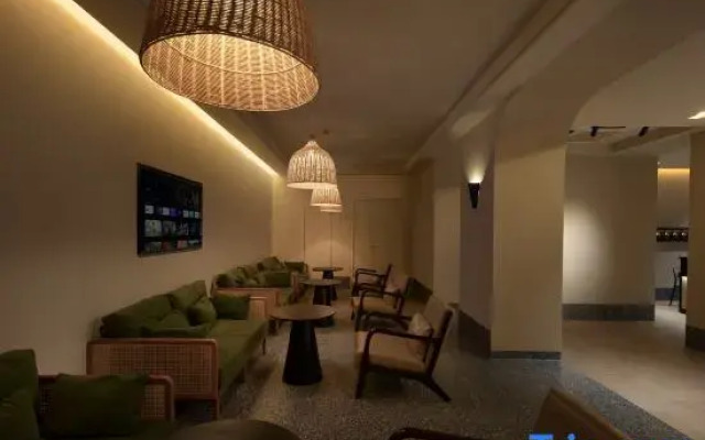 LEOUR HOTEL Ledo Hotel (Lingao)