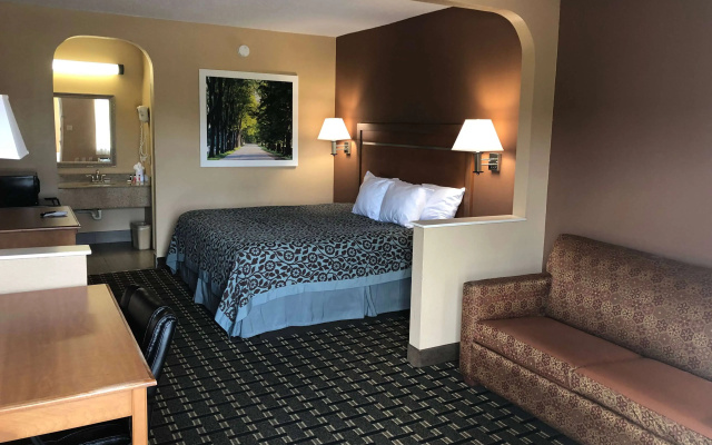 Days Inn by Wyndham Columbus
