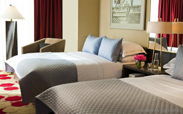 The Royal Sonesta Chicago River North