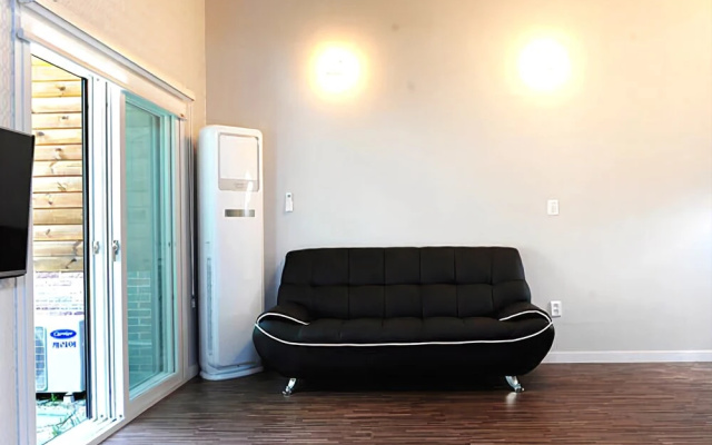 Gyeongju Padosori spa Glamping Pension