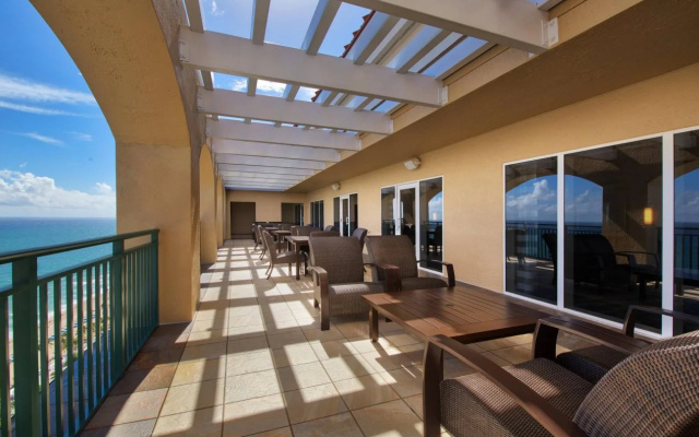 Marriott's BeachPlace Towers