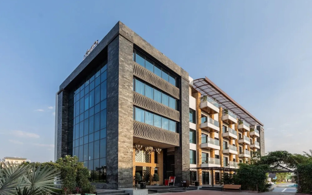 Skyline Resort & Convention Centre