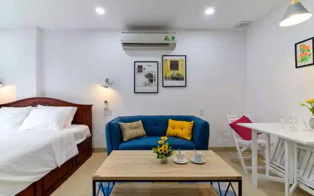 Woody House Saigon Center