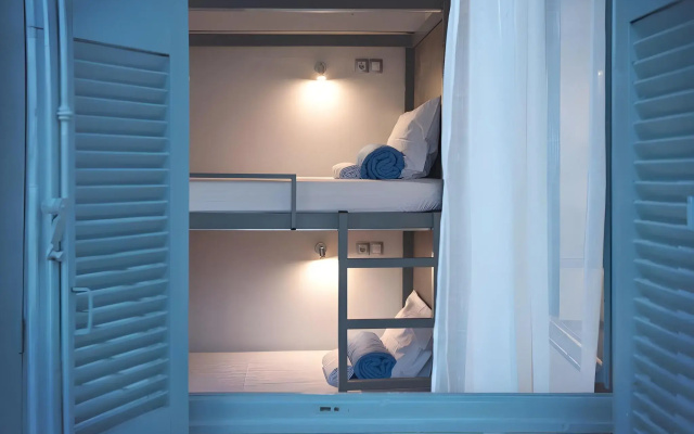Bedbox Hostel