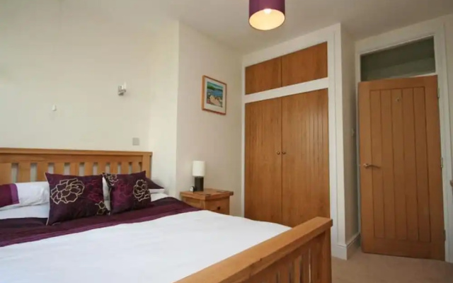 6 Glenthorne House