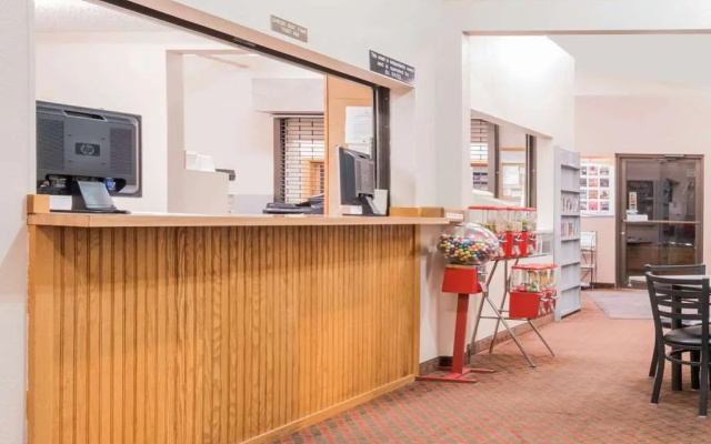 Glendive Lodge
