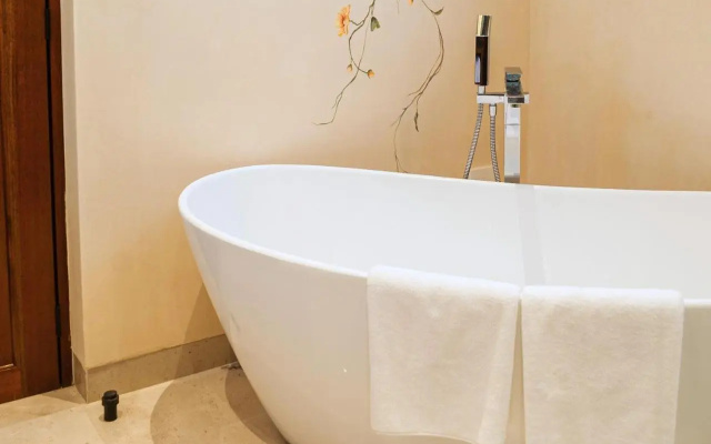 Adoro Hotel Boutique