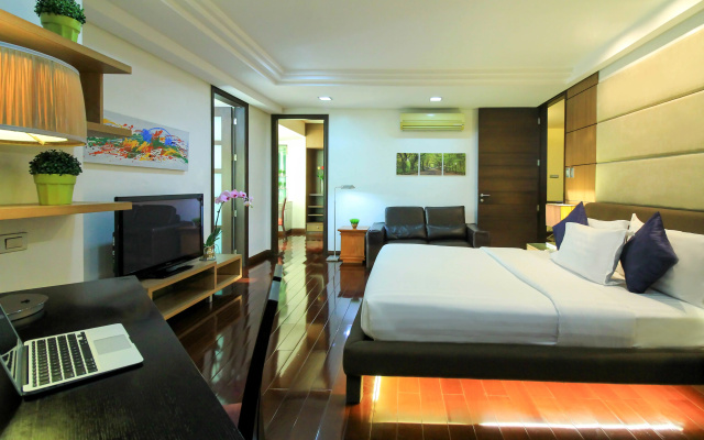 Greenhills Elan Hotel