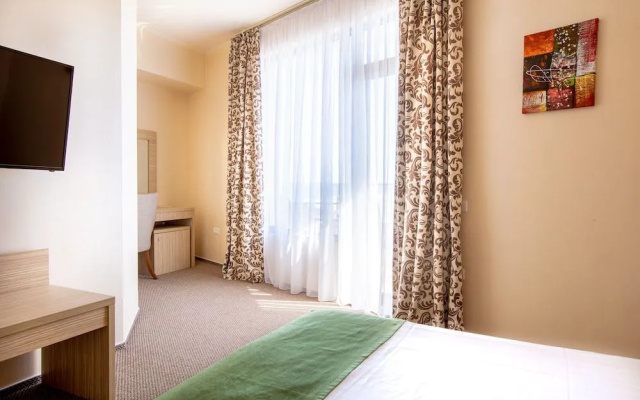 Hotel Bueno