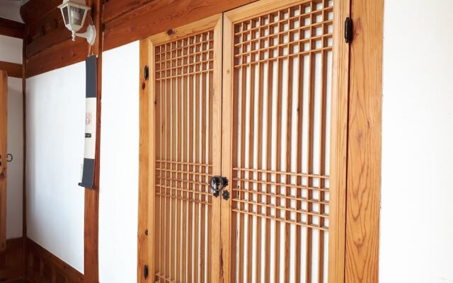 Seoul Story Hanok 0