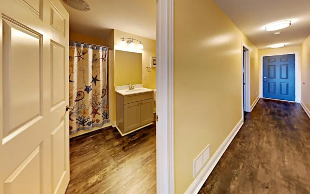Put-In-Bay Waterfront Condo #108