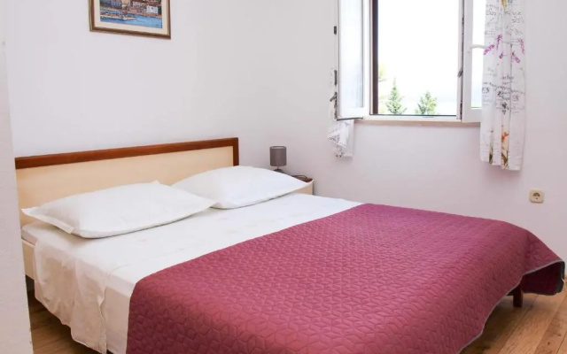 Apartments Jela - 50 m from beach