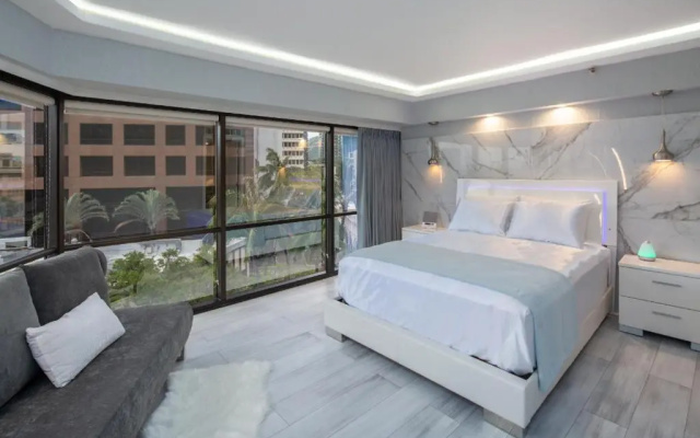 Executive Hotel Suite Downtown Free Parking