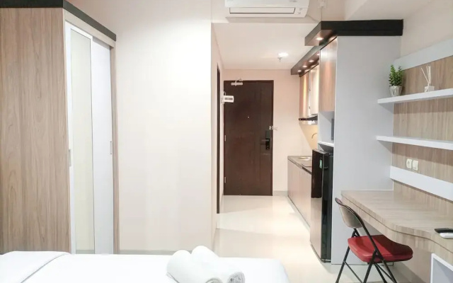 Elegant And Comfortable Studio Patraland Amarta Apartment
